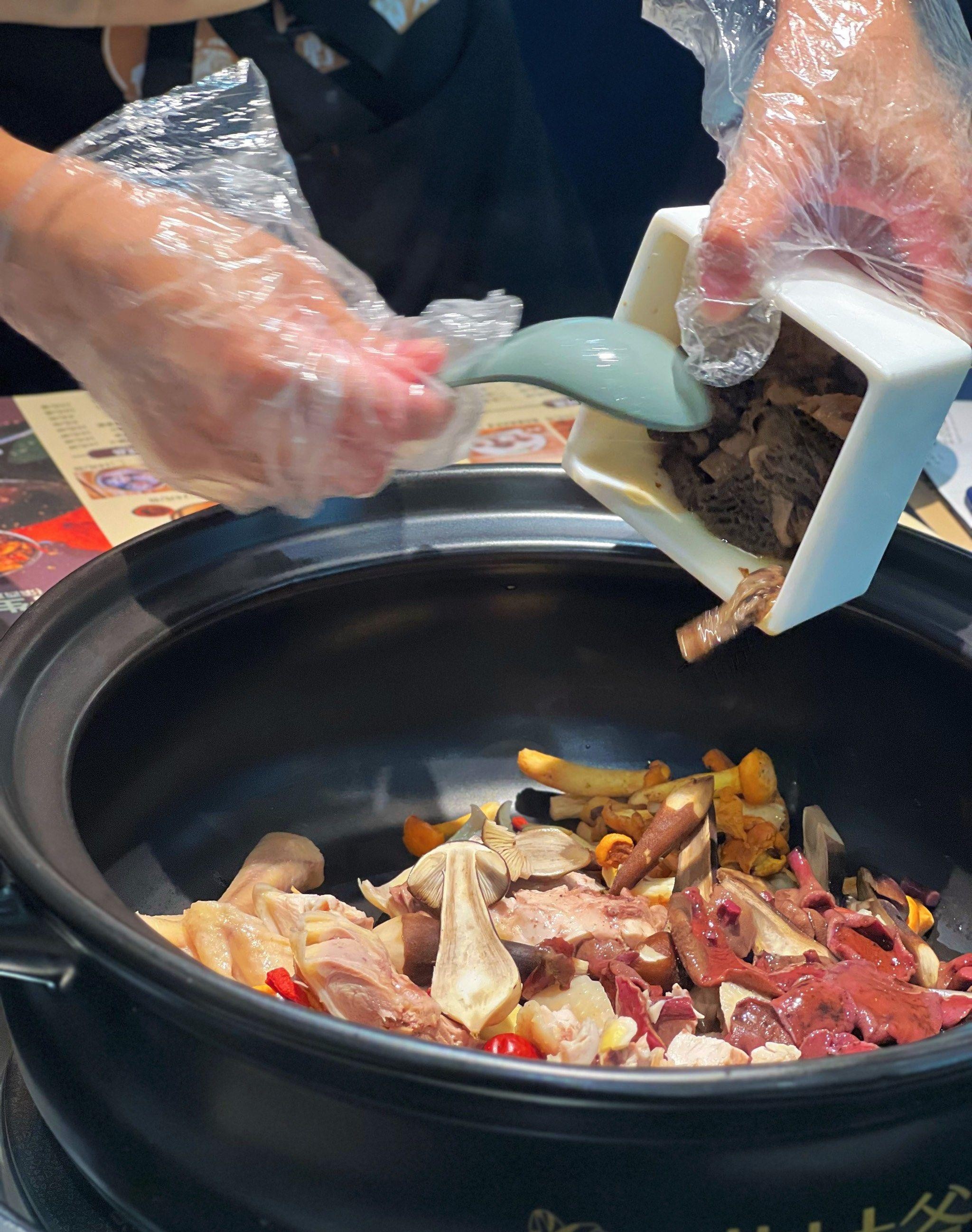 如何制作清汤火锅的豆腐拼盘